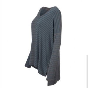 XS CAbi Hybrid Stripe Tee